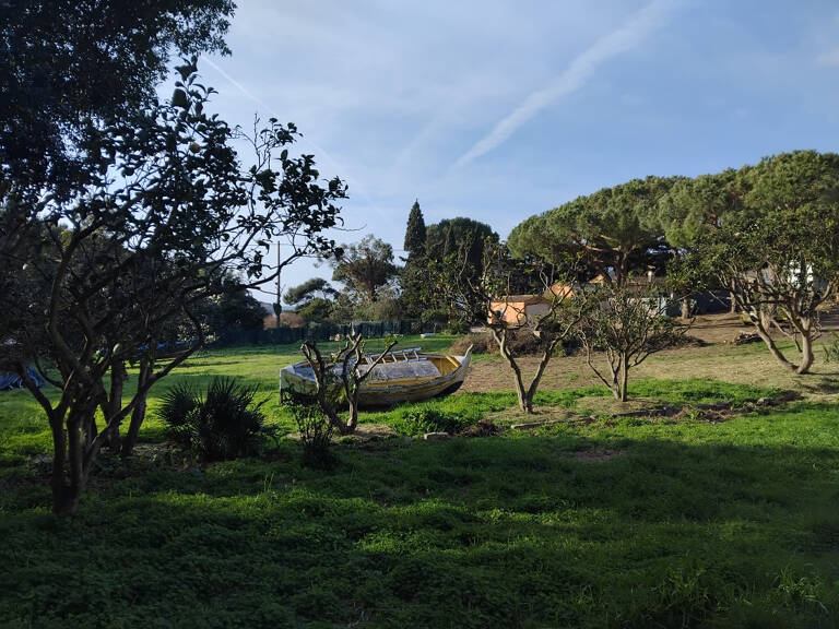 PROPRIETE BORD DE MER SUR TERRAIN DE 5000 M2 — photo 1