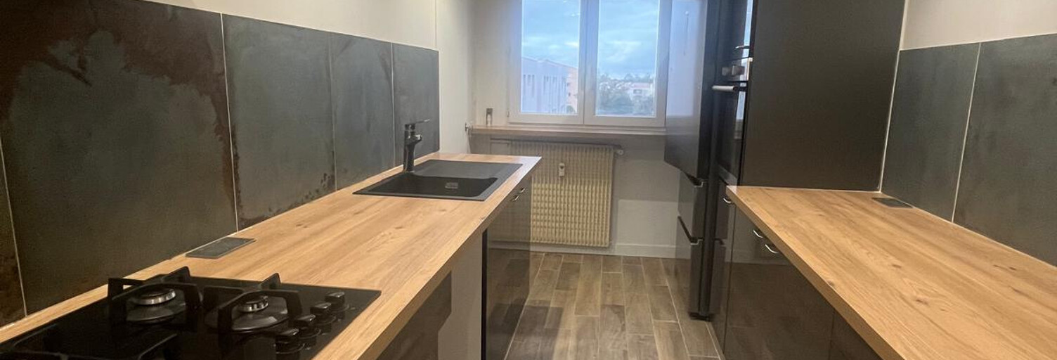 Appartement 4 Pièces 77 m² à louer à Hyères (83400)