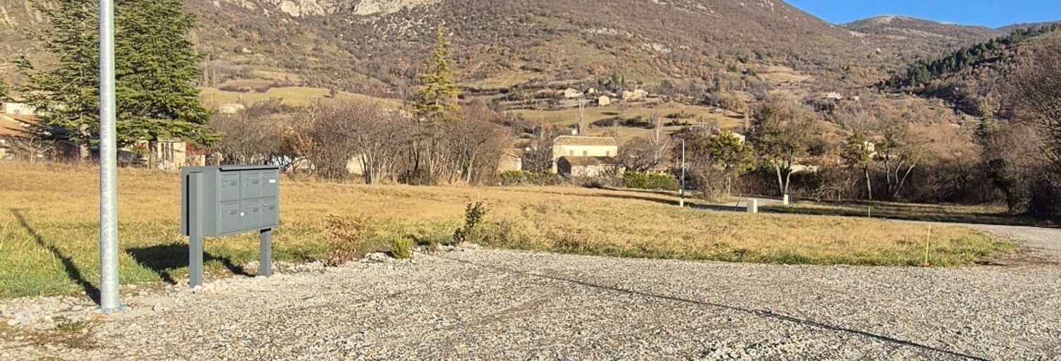 Terrain  531 m² à vendre à Les Omergues (04200)