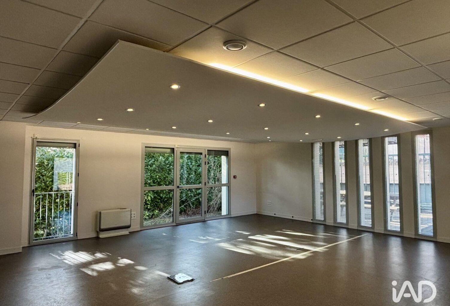 Vente Bureaux 810 m&sup2; — photo 1