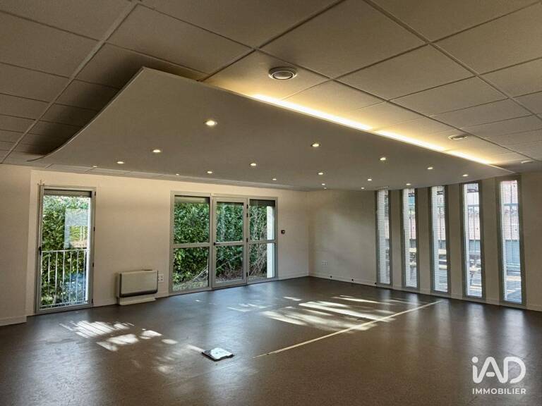 Vente Bureaux 810 m&sup2; — photo 1