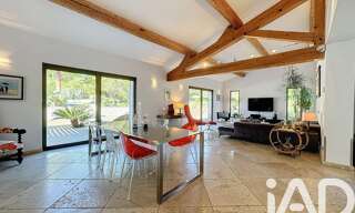 Maison 5 Pièces 181 m² à vendre à Grimaud (83310)