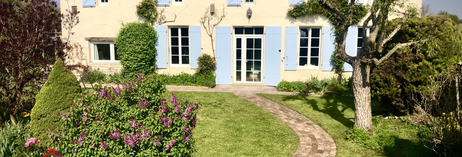 Maison 6 Pièces 237 m² à vendre à Matha (17160)