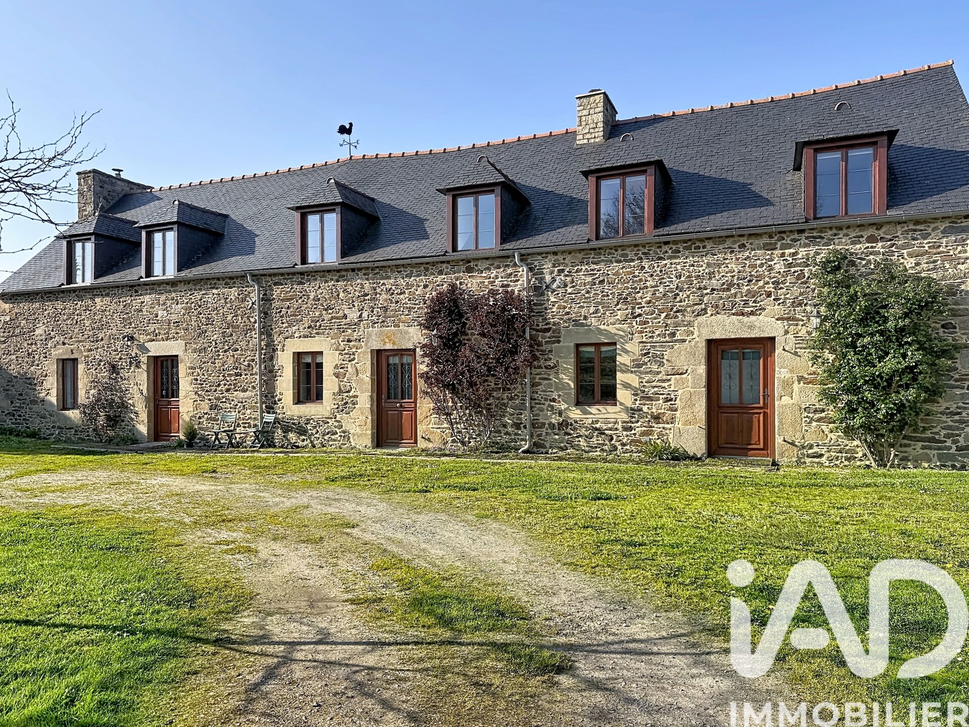 Ruca - 217m² - 8p. - 6ch.