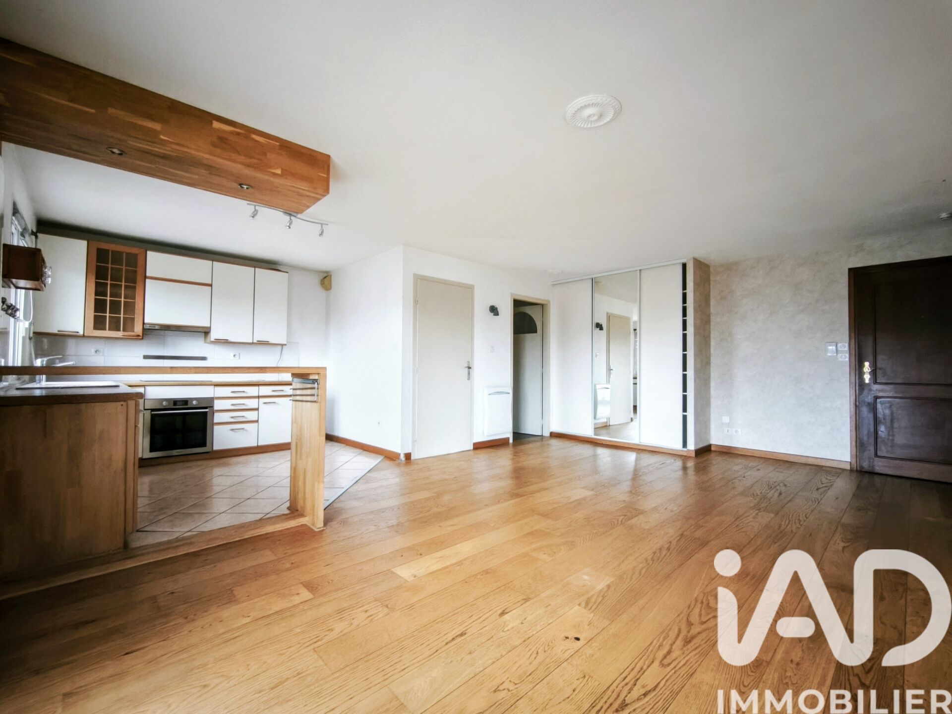 Vente Appartement 3 pièces - Photo 2