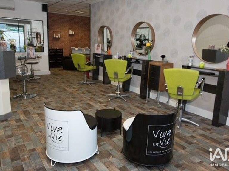 Vente Surface diverse 50 m&sup2; — photo 1