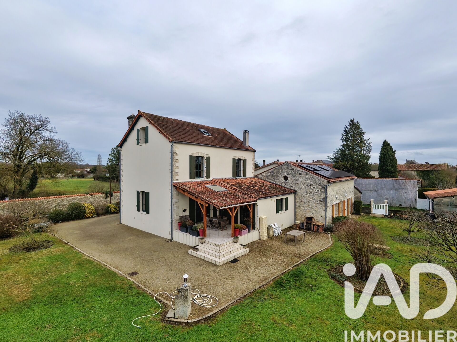 Maison à vendre, 11 pièces, 356 m², Mansle
