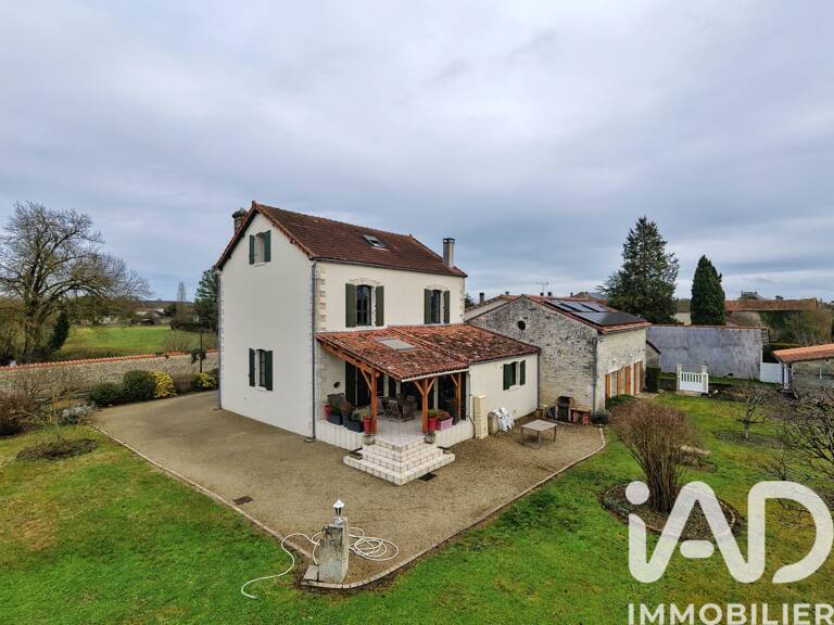 Vente Maison/villa 11 pièces — photo 1