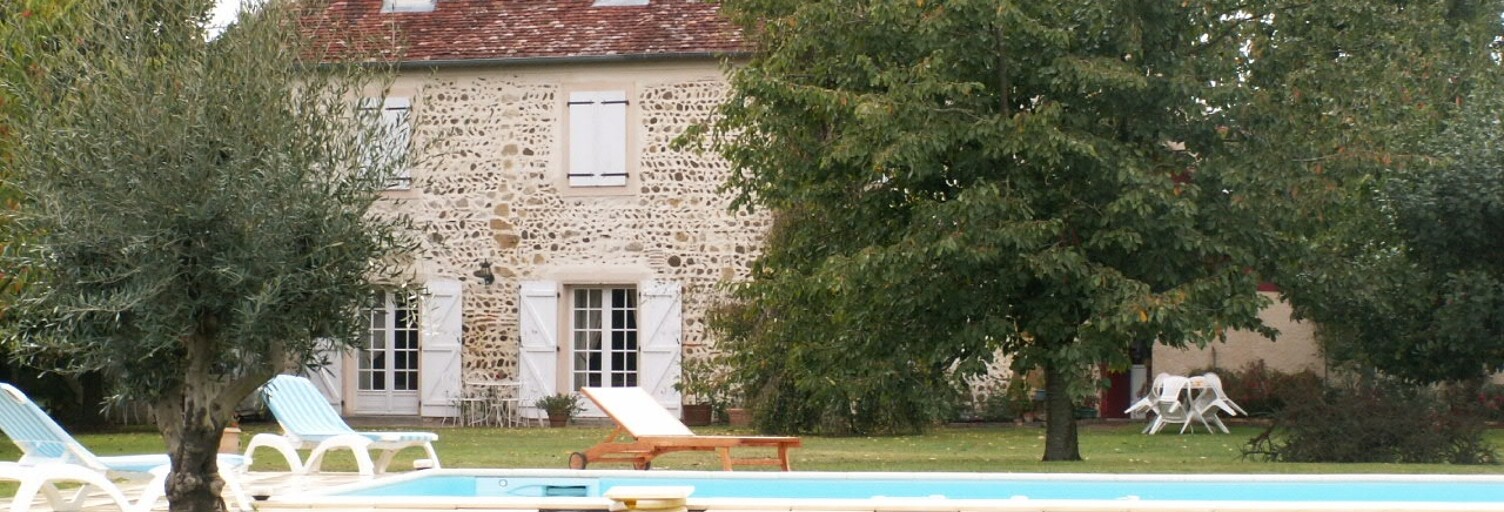 Maison 8 Pièces 200 m² à vendre à Carrère (64160)