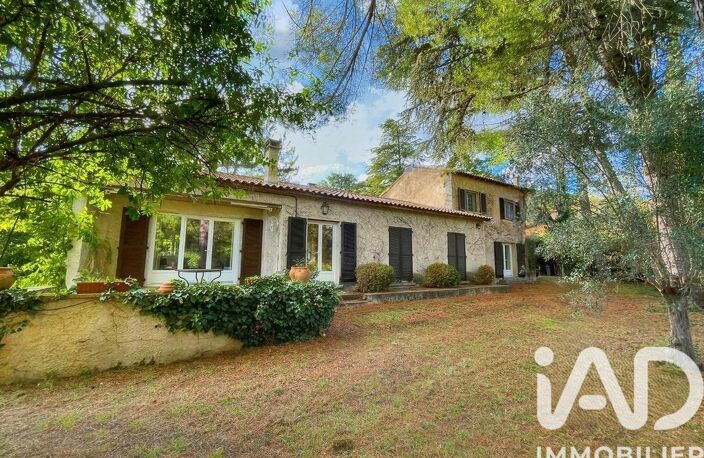 Vente Maison/villa 8 pièces — photo 2