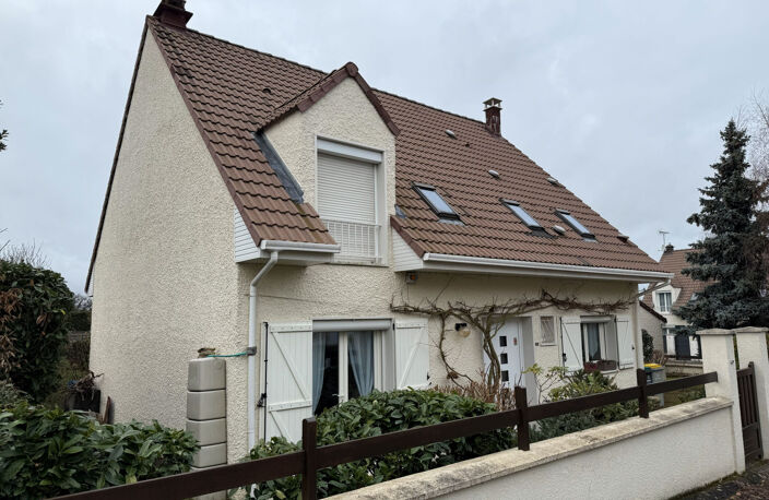 Maison 7 pièces   Mandres-les-Roses — photo 3