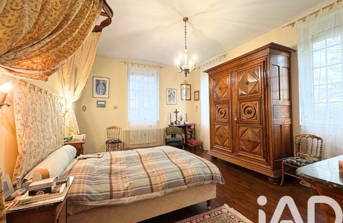 Vente Maison/villa 8 pièces — photo 2