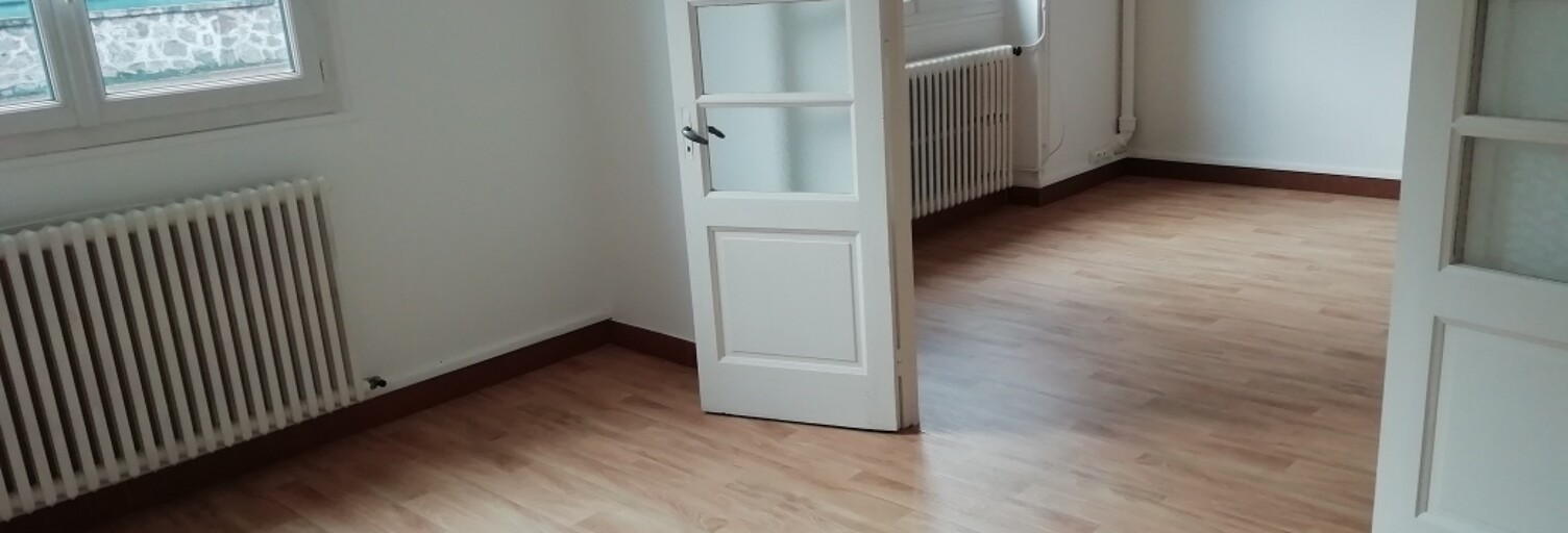 Immeuble  178 m² à vendre à Chabanais (16150)