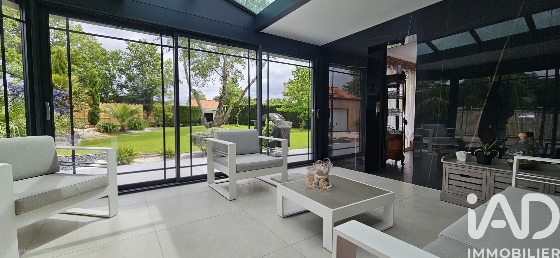 St-Philbert-De-Grand-Lieu - 188m² - 8p. - 5ch.