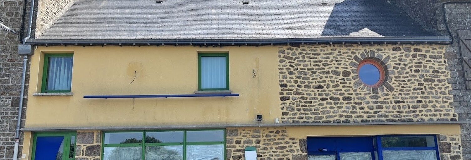 Immeuble  301 m² à vendre à Saint-Denis-de-Gastines (53500)