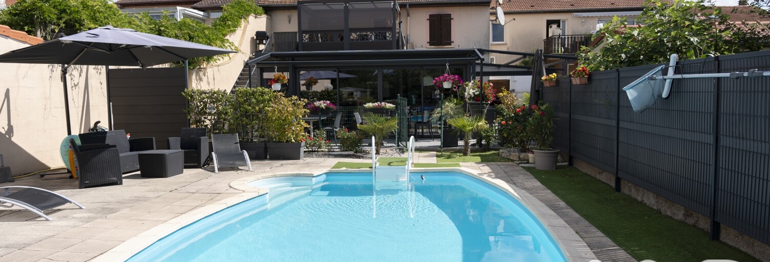 Immeuble  390 m² à vendre à Marly (57155)