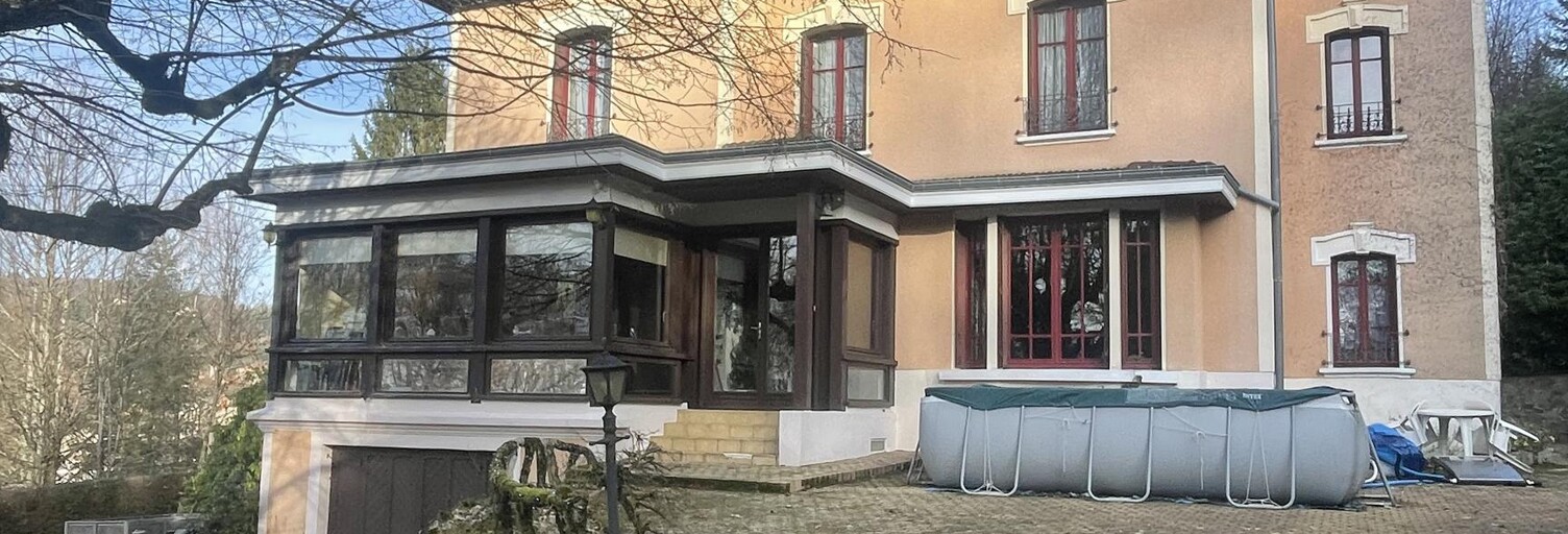 Maison 10 Pièces 245 m² à vendre à Le Cergne (42460)