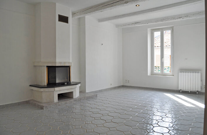 Appartement en Duplex Type 4 avec terrasse et Garage — photo 2
