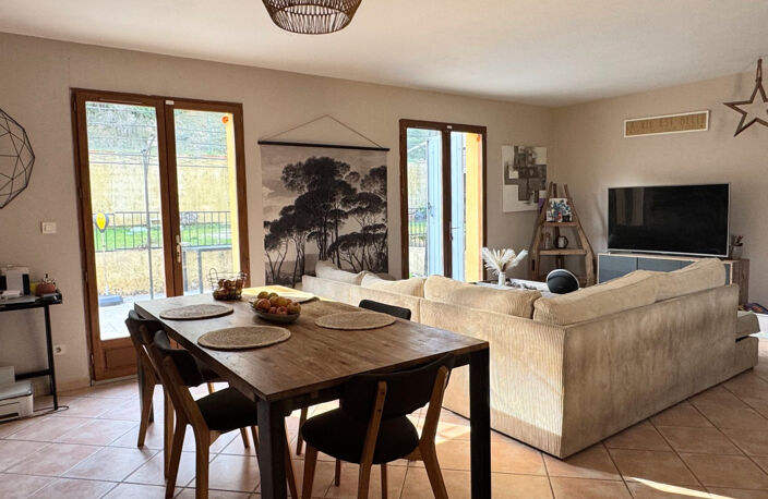 Villa à vendre 5 pièces d'environ 99 m2 sur parcelle de 1572 m2 — photo 3