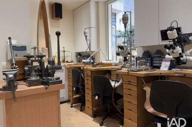 Commerce  470000 €