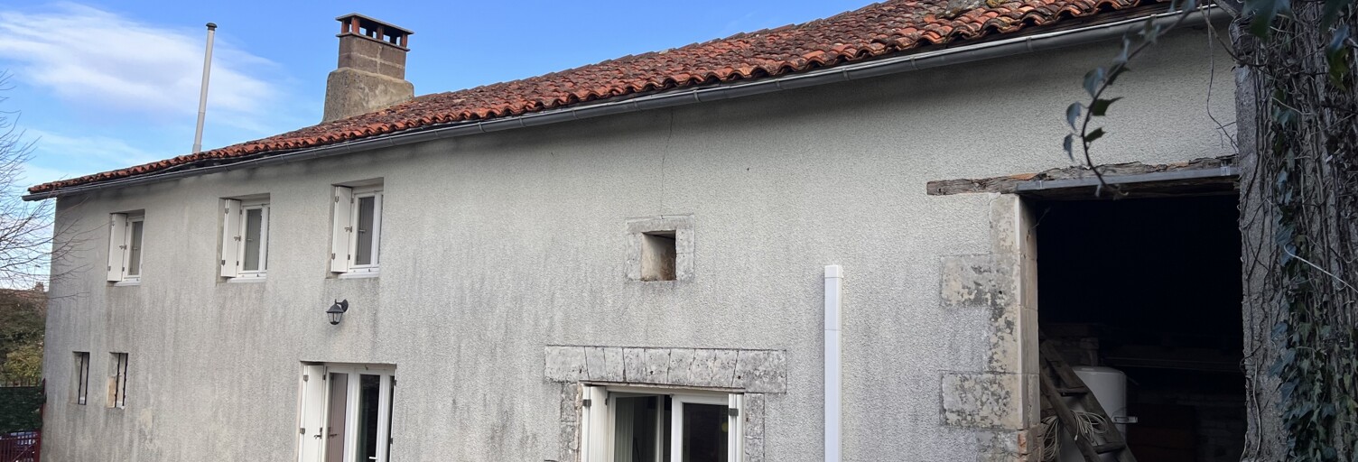 Maison 5 Pièces 111 m² à vendre à Salles-de-Villefagnan (16700)