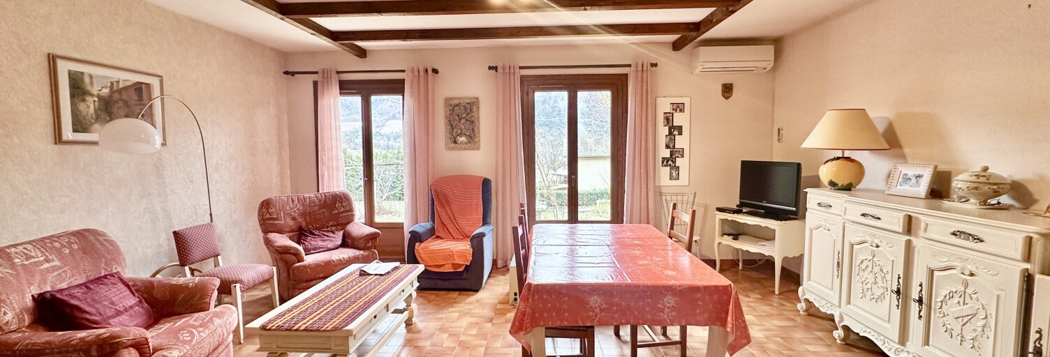 Maison 5 Pièces 105 m² à vendre à Espinasses (05190)