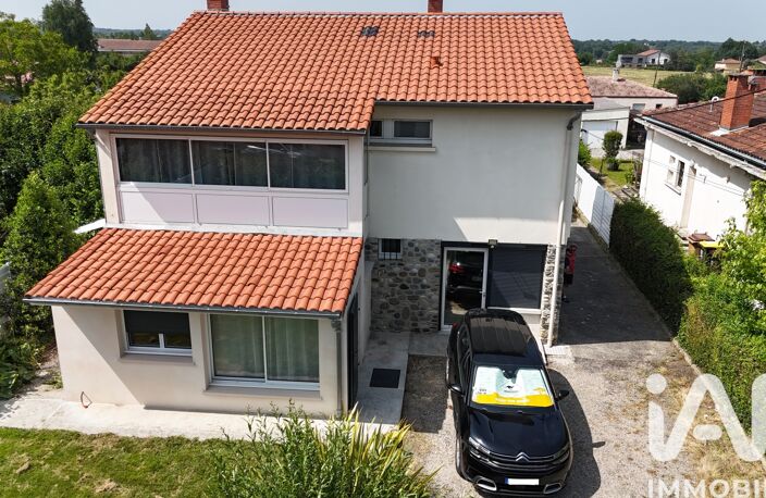 Vente Maison de ville 9 pièces — photo 2