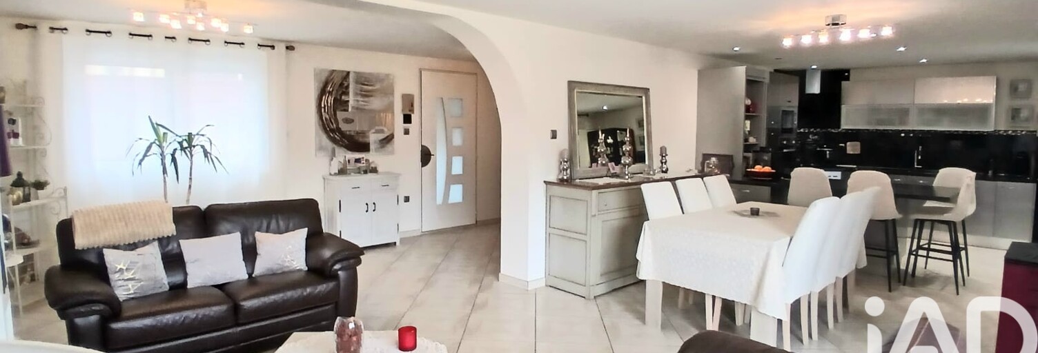 Maison 5 Pièces 142 m² à vendre à Fraisses (42490)