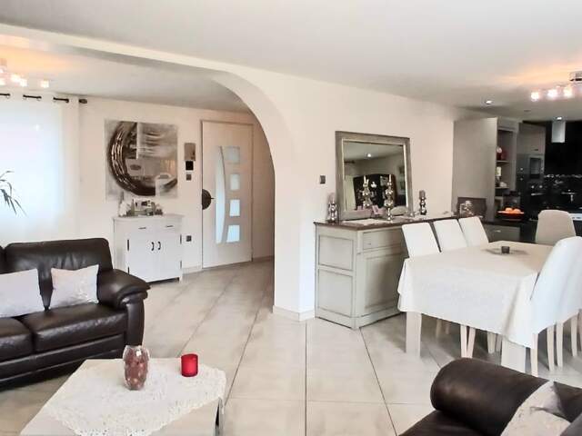 Vente Maison traditionnelle 5 pièces — photo du bien