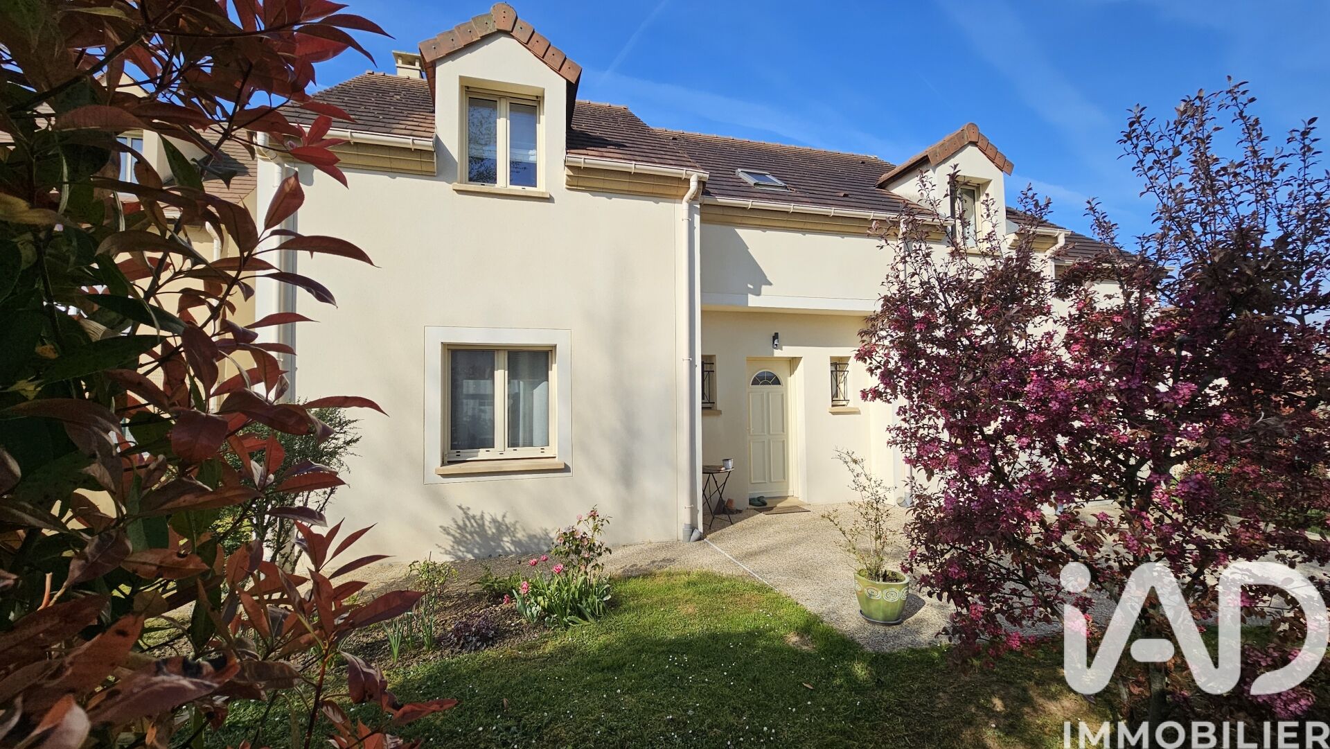Morainvilliers - 150m² - 6p. - 4ch.