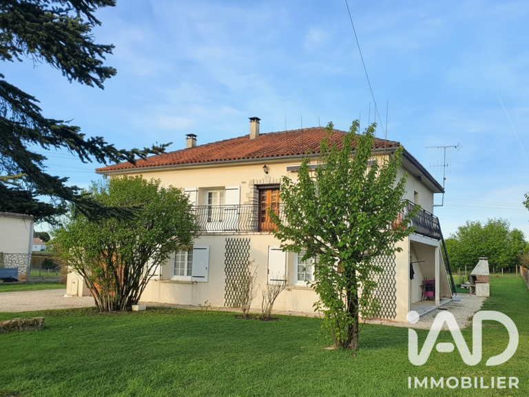 Vente Maison/villa 8 pièces — photo 1
