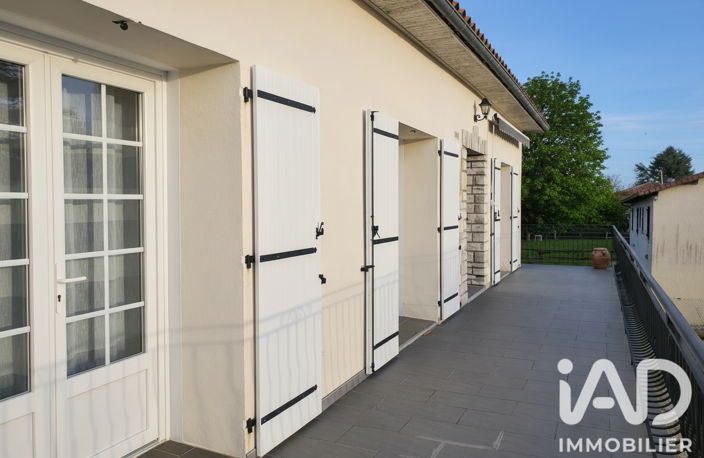 Vente Maison/villa 8 pièces — photo 2