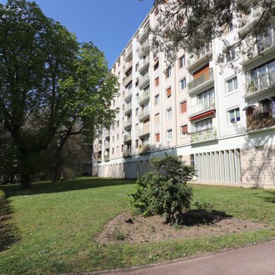 Appartement 5 pièces 218000 €