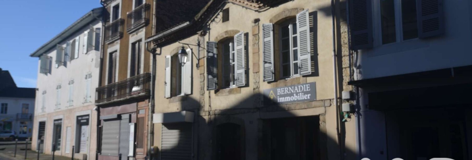 Immeuble  110 m² à vendre à Riscle (32400)