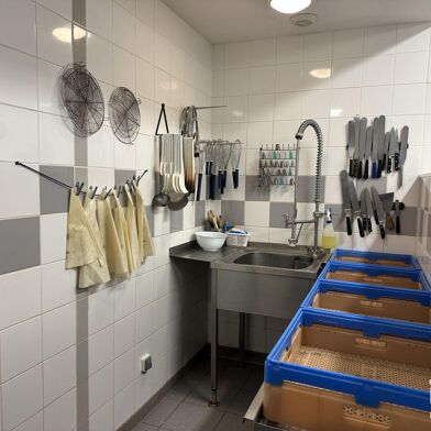 Commerce  110000 €