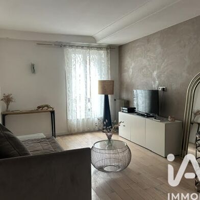 Appartement 3 pièces 2700 €