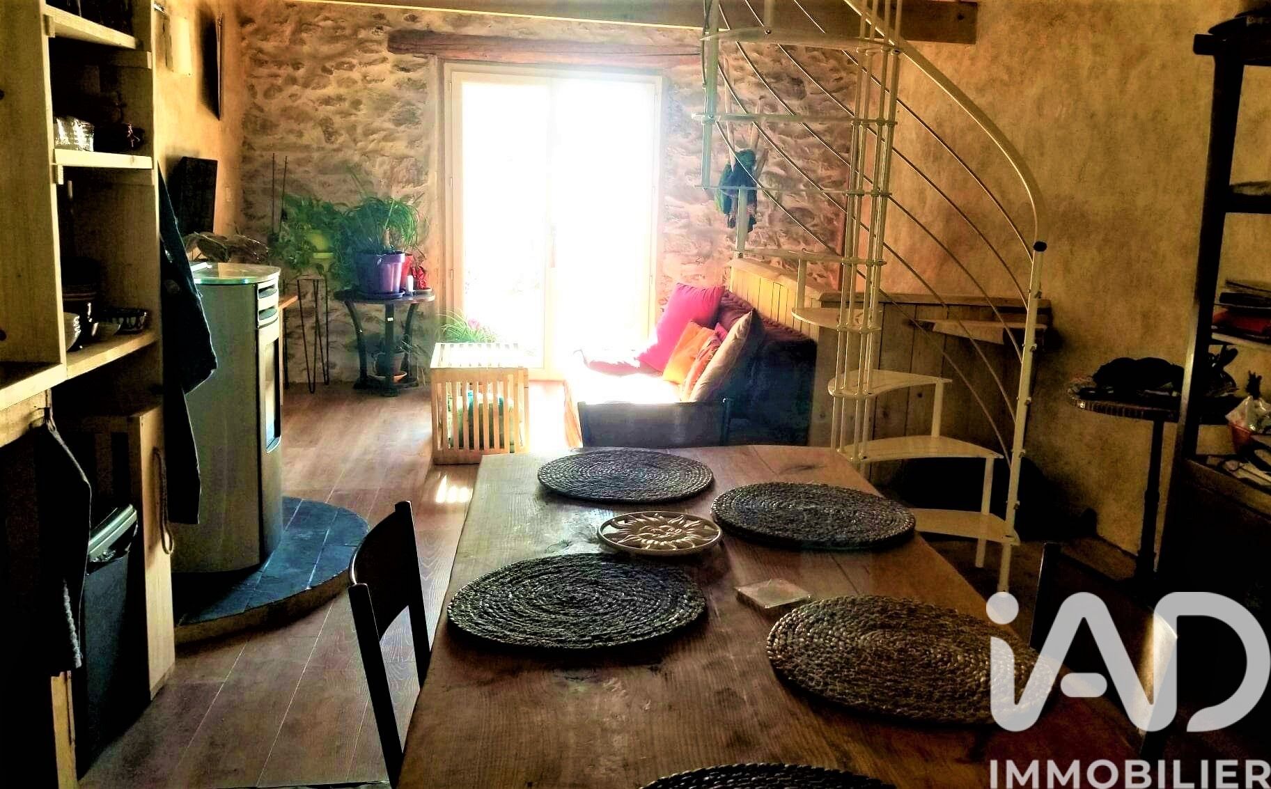 Belcaire - 66m² - 5p. - 2ch.