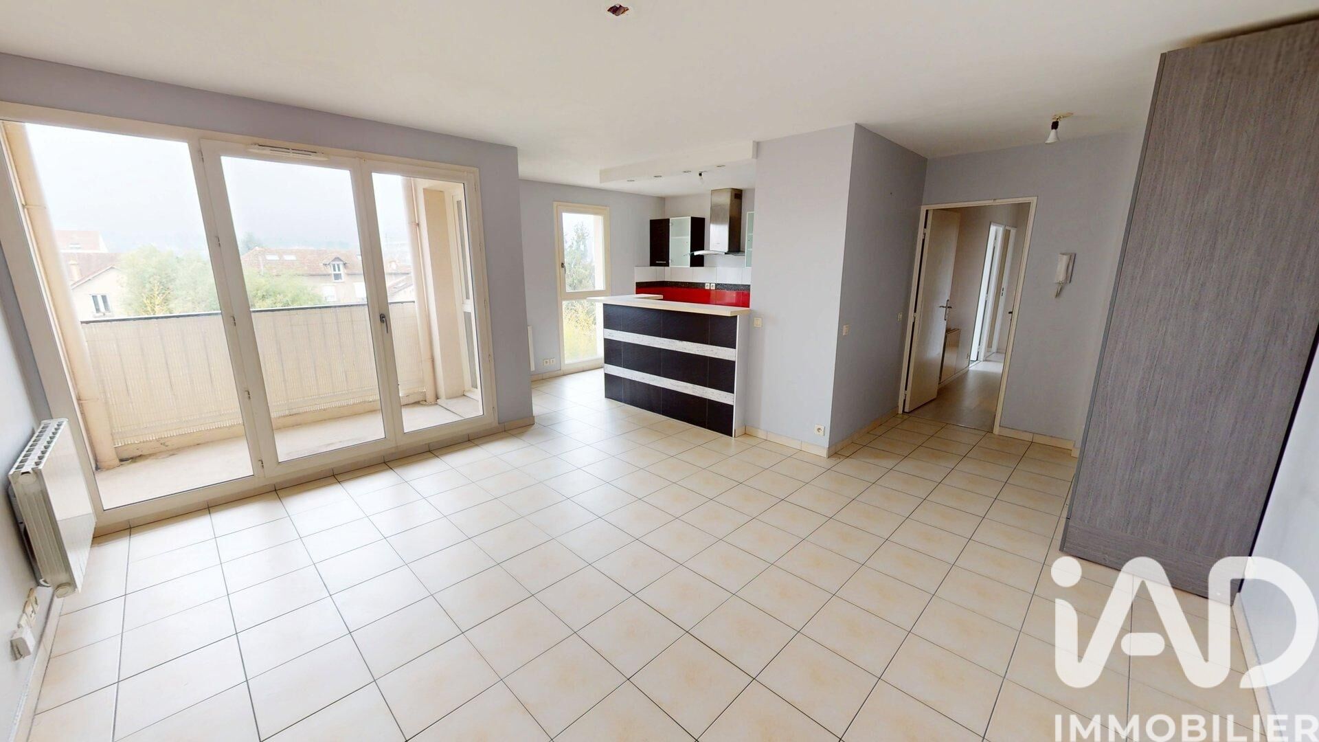 Vente Appartement 4 pièces - Photo 2