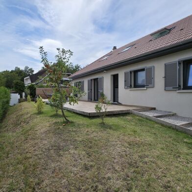 Maison 7 pièces 399000 €