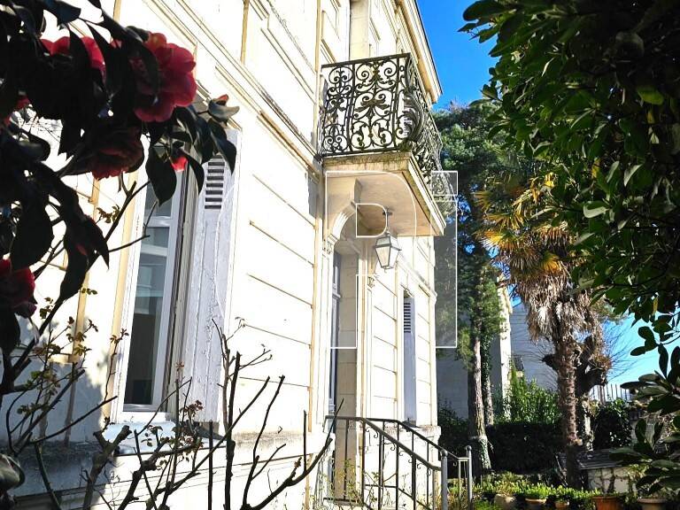 Idéalement située, magnifique demeure 'belle époque' en tuffe — photo 1