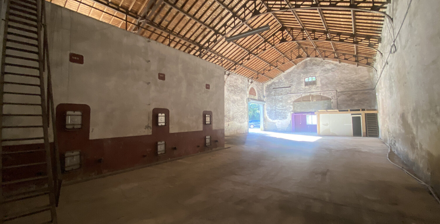 Entrepôt à louer de 281m2 pour stockage, Lunel- route de la — photo 1