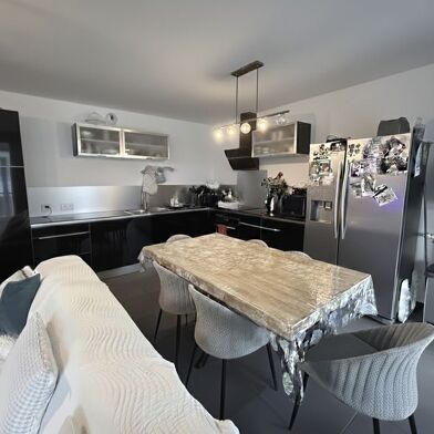 Appartement 3 pièces 249000 €