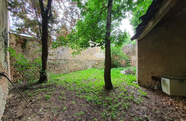 Batiment avec cachet au coeur de Reuilly — photo 4