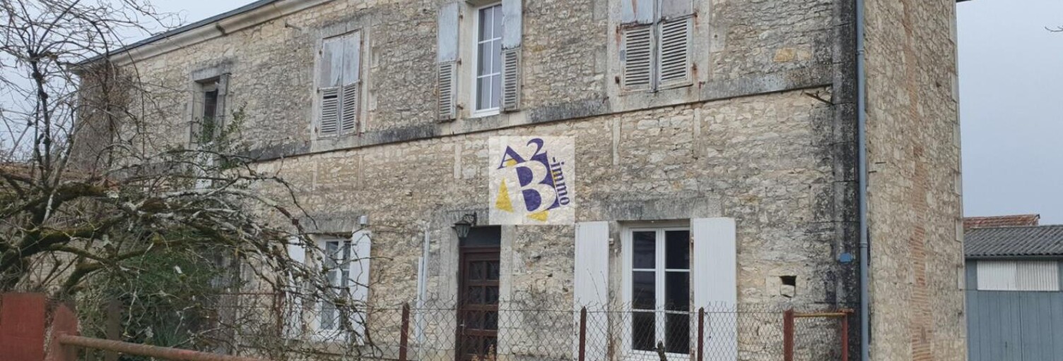 Maison 5 Pièces 95 m² à vendre à Champagne-Mouton (16350)