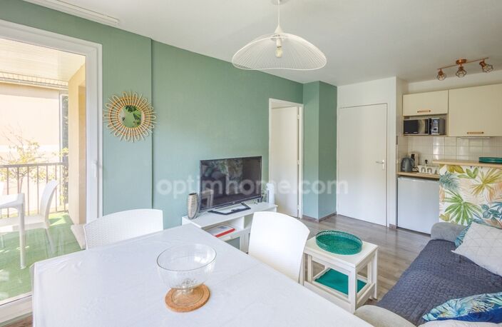 Proximité de Honfleur - Appartement de type T2 cabine - 38.40 m2 - 2 chambres - Terrasse - Parking - 1er étage sans ascenseur — photo 2