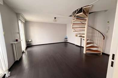 Appartement 3 pièces 900 €