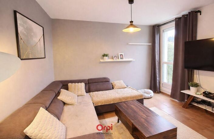 ✨ T4 lumineux avec terrasse – cadre verdoyant et vie de famille idéale ✨ — photo 3