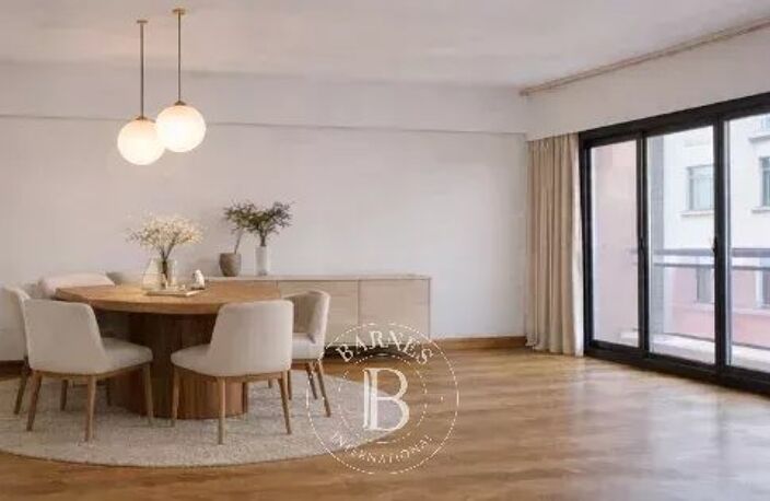 Vente appartement familial à rénover - Grande surface - Marseill — photo 3