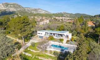 Maison 5 Pièces 201 m² à vendre à Roquevaire (13360)