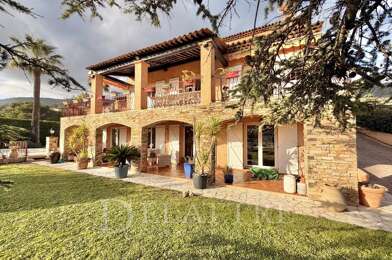 Maison 10 pièces 936000 €